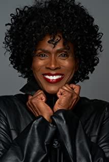 Janet Hubert