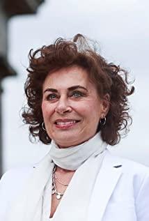 Mimi Kuzyk
