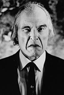 Angus Scrimm