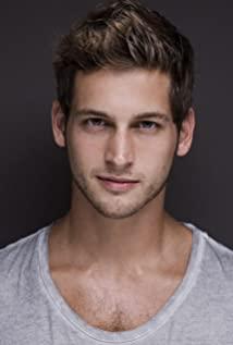 Max Emerson