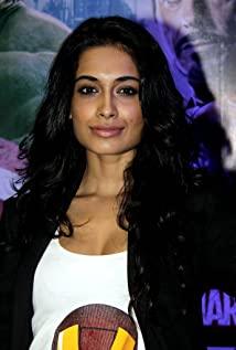 Sarah Jane Dias