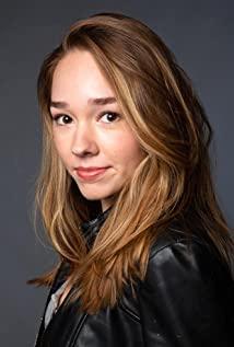 Holly Taylor