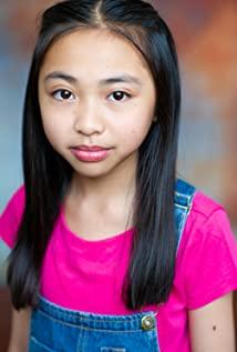 Mia Lynn Bangunan