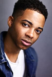 Justyn T Henry